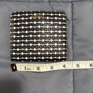 Fossil Black and White Dot Pattern Wallet